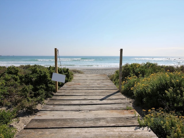 Baywatch Paternoster, The Penthouse