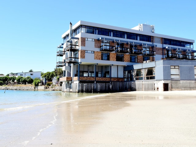 Hoedjiesbaai Hotel
