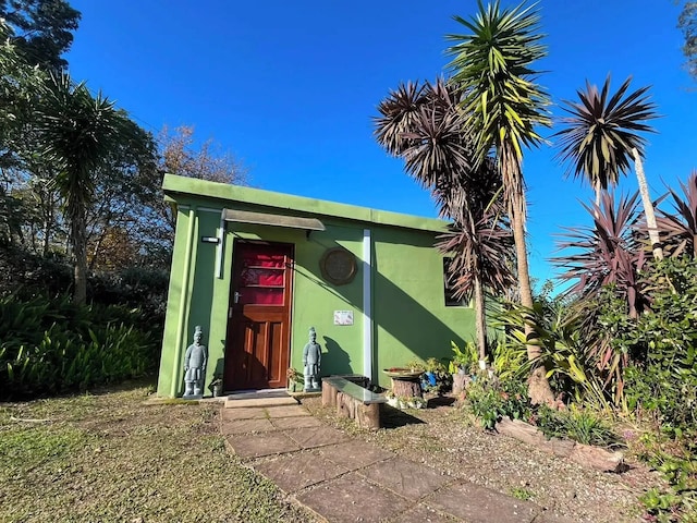 Cozy private cottage with garden views at Ferngrove