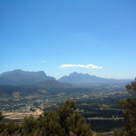 Blick auf die kleine Stadt Franschhoek